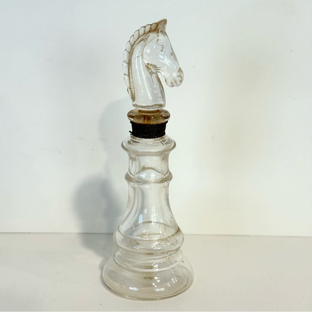Mary Chess Perfume Knight Shaped Piece Glass Horse Head 1930s Perfume Bottle